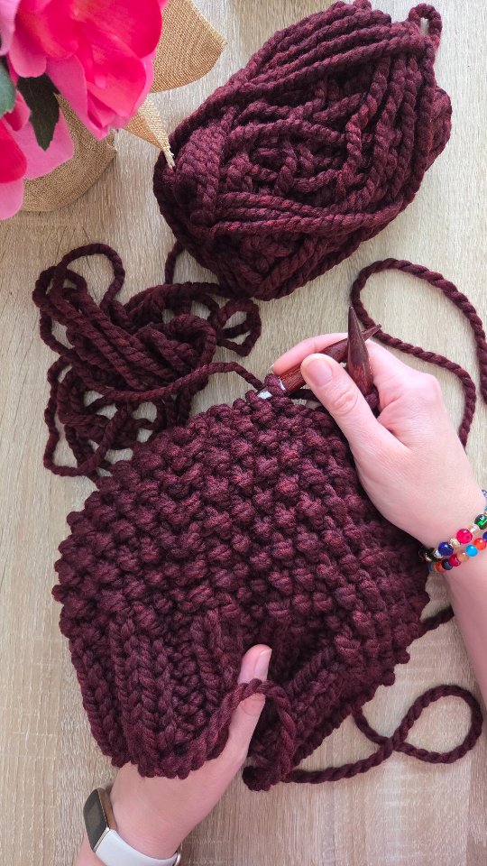 Instagram post with the caption: Chunky stitches ❤️

➿➿➿

***This video is not intended for e...